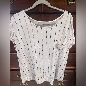 Flower & Feather top, size 2x